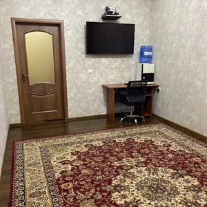 2-комн. квартира, 5 этаж, 70м², 102