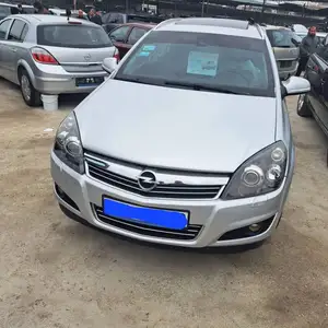 Opel Astra H, 2009