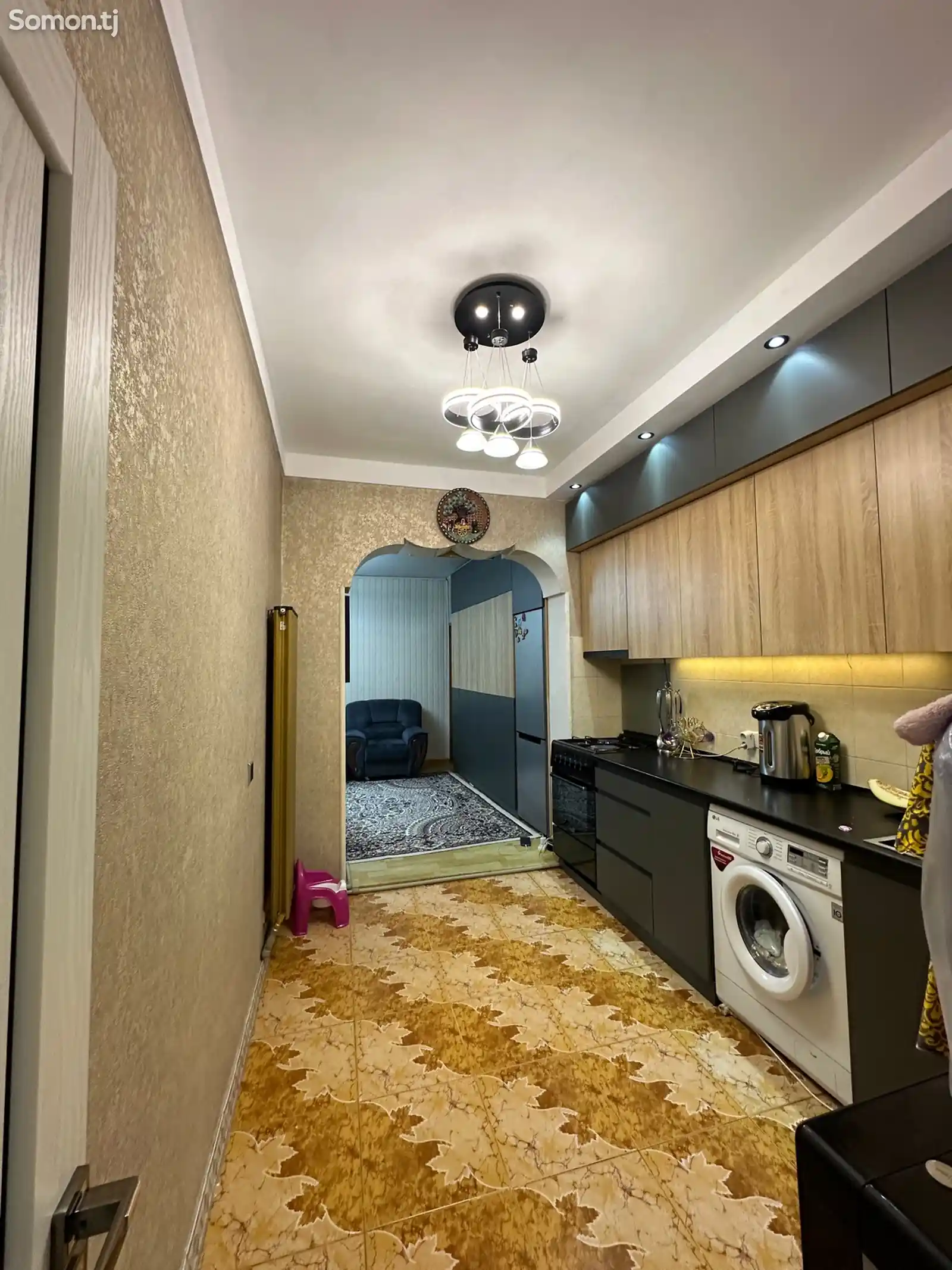 3-комн. квартира, 9 этаж, 90 м², 82 мкр-10