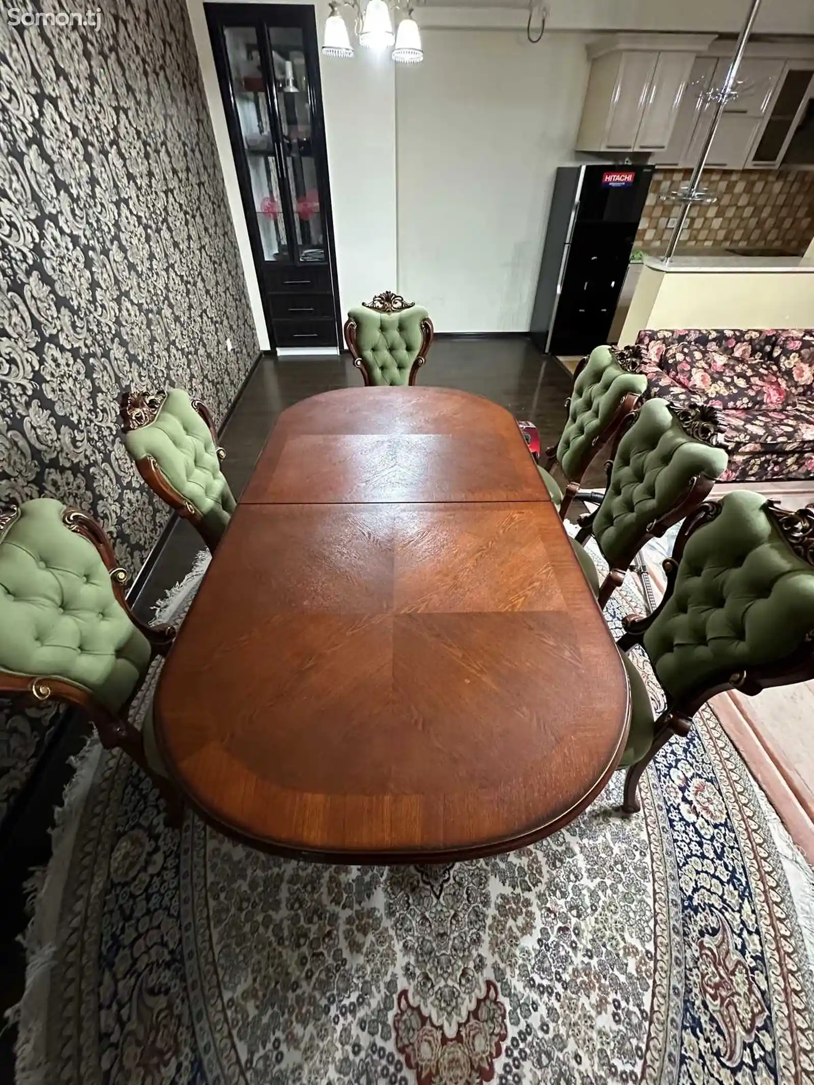 Стол и стулья-1