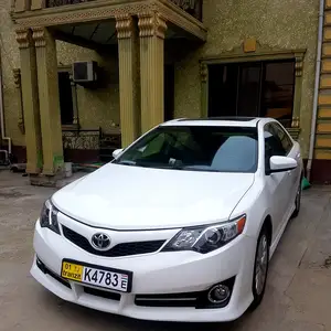 Toyota Camry, 2014