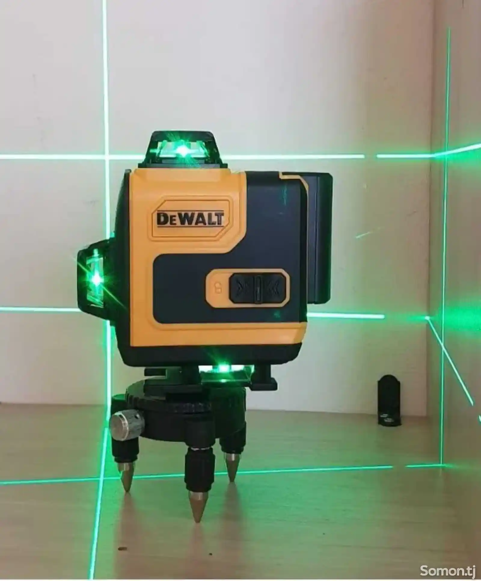Лазерный уровень DeWalt-3