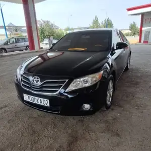 Toyota Camry, 2011