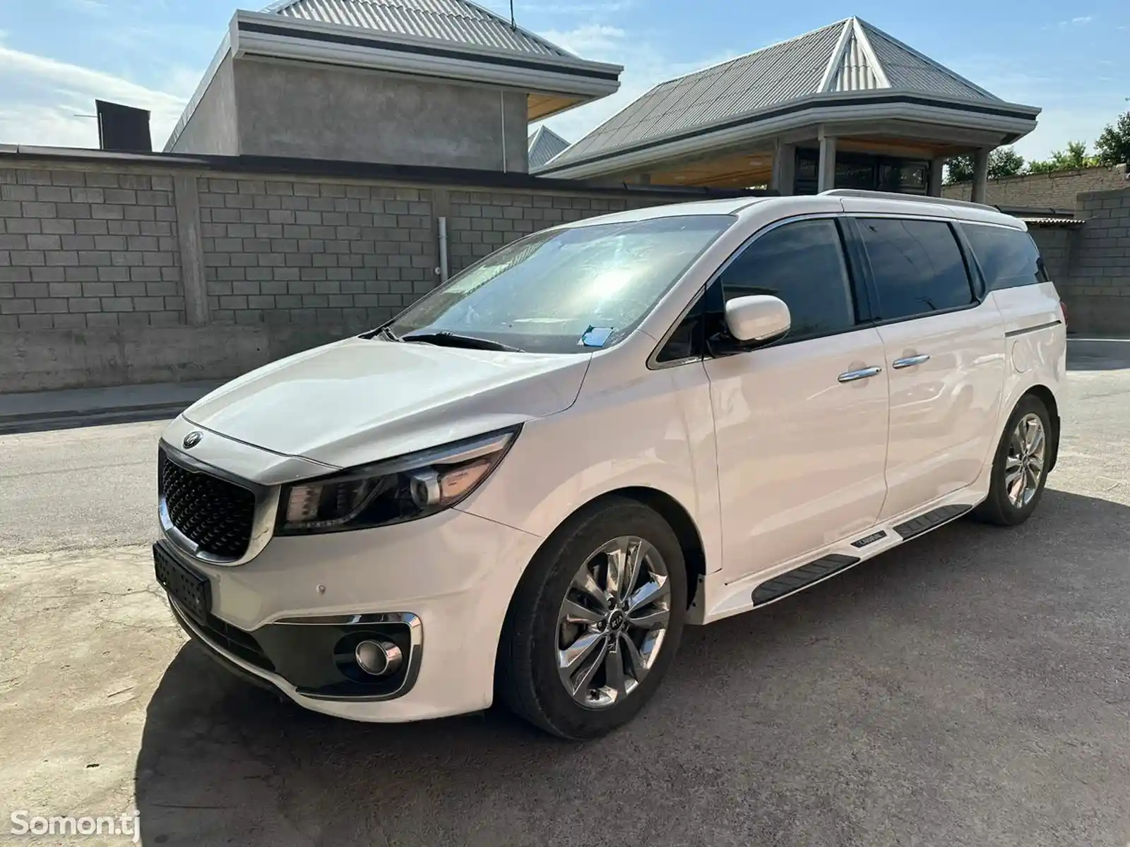 Kia Carnival, 2015-1