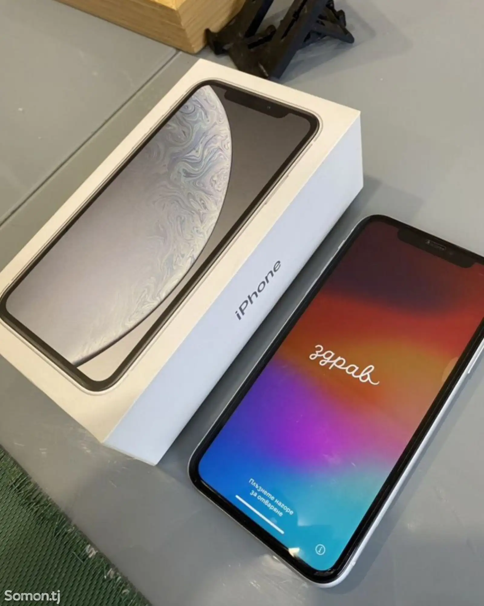 Apple iPhone Xr, 128 gb, White-1