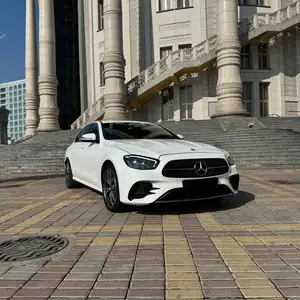 Mercedes-Benz E class, 2022