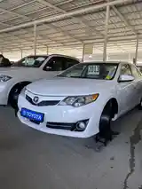 Toyota Camry, 2013-3