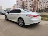 Toyota Camry, 2018-7