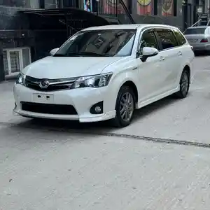 Toyota Fielder, 2015