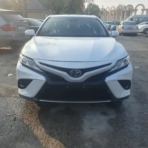 Toyota Camry, 2018