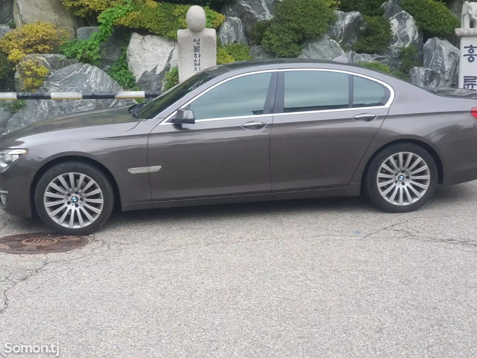 BMW 7 series, 2015-9