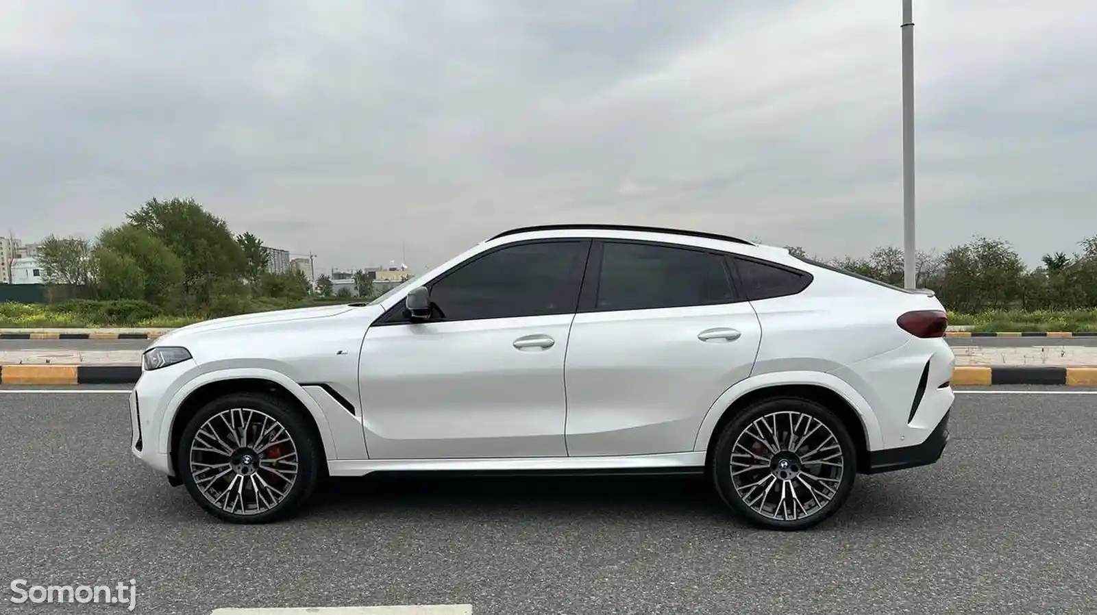 BMW X6, 2024-4