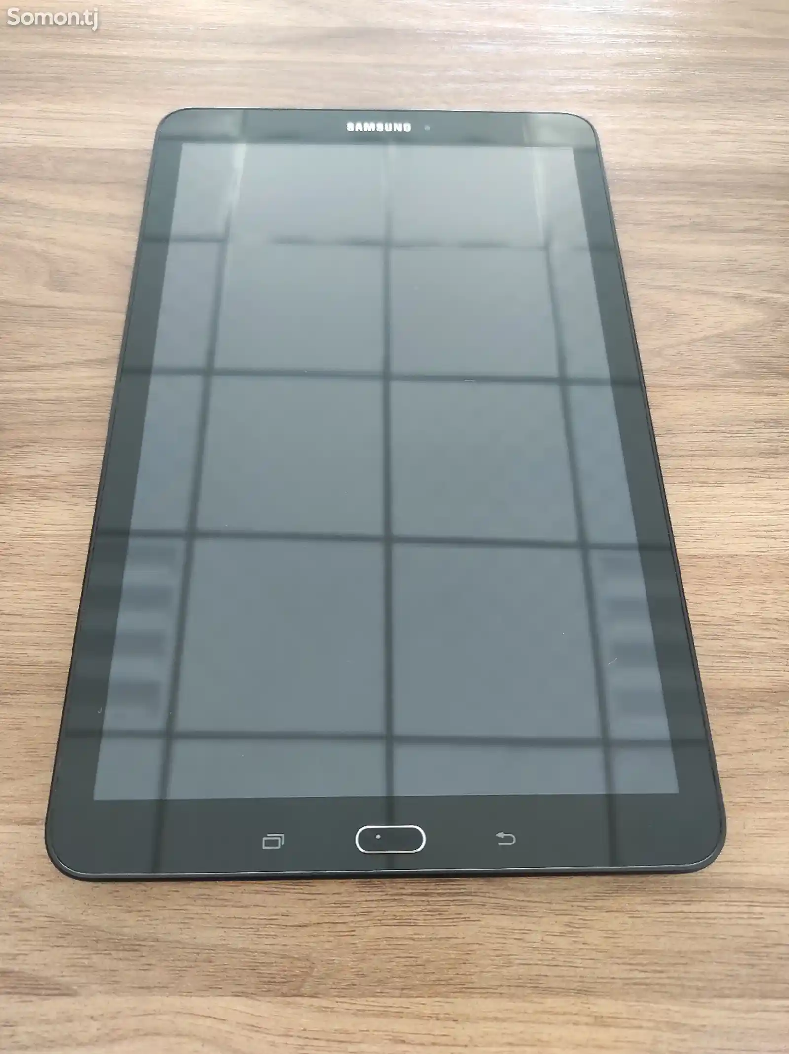 Samsung Galaxy Tab E-1