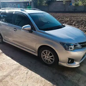 Toyota Fielder, 2012