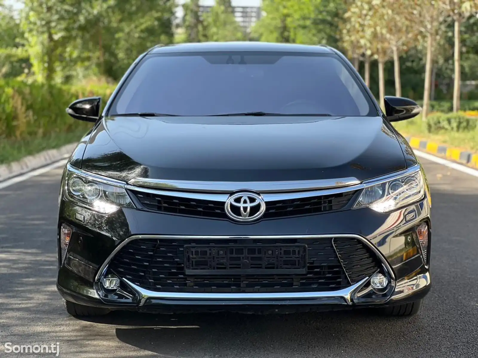 Toyota Camry, 2016-1