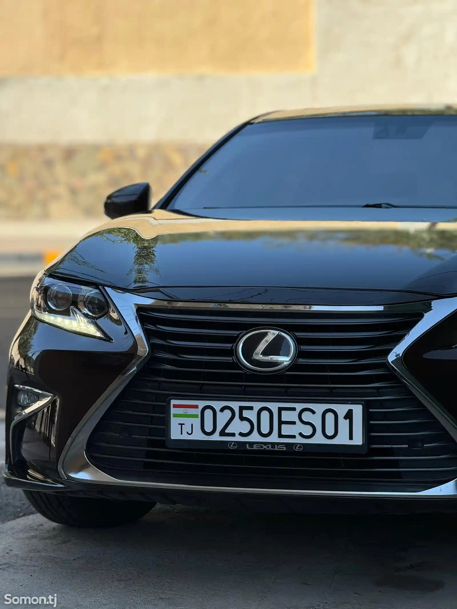 Lexus ES series, 2017-1