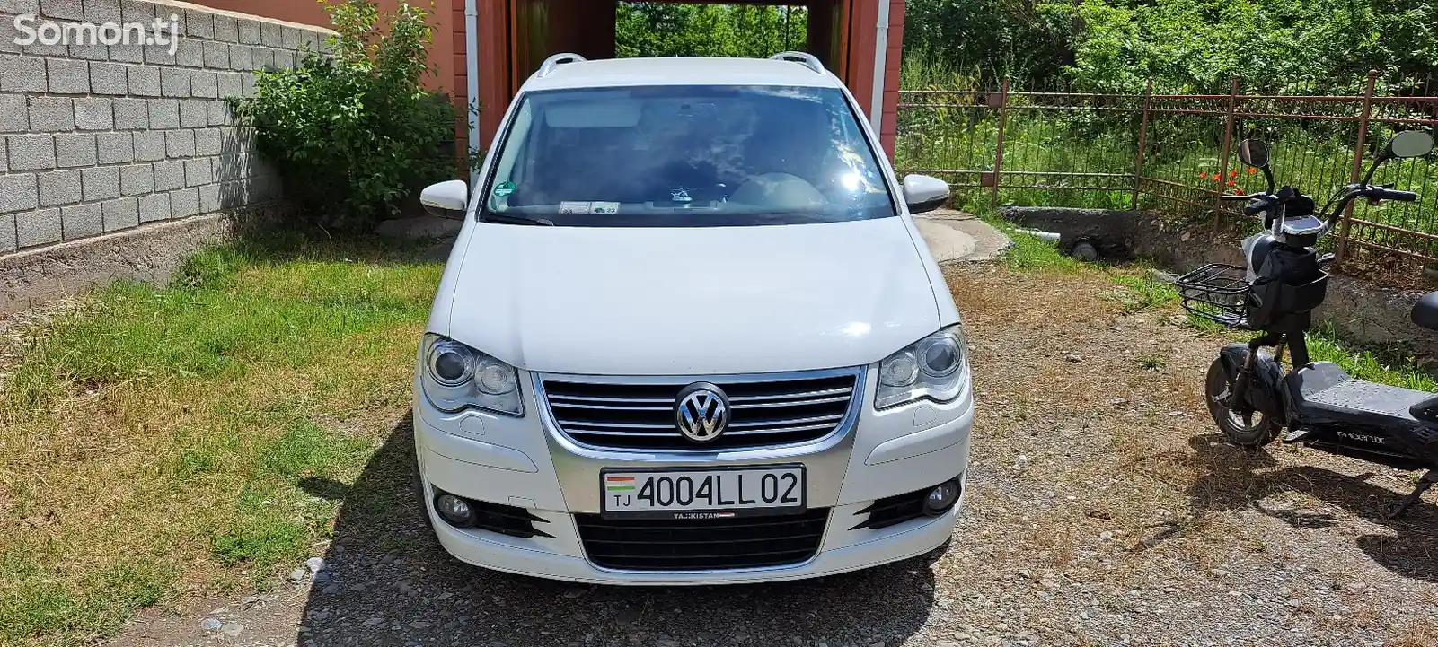 Volkswagen Touran, 2009-15