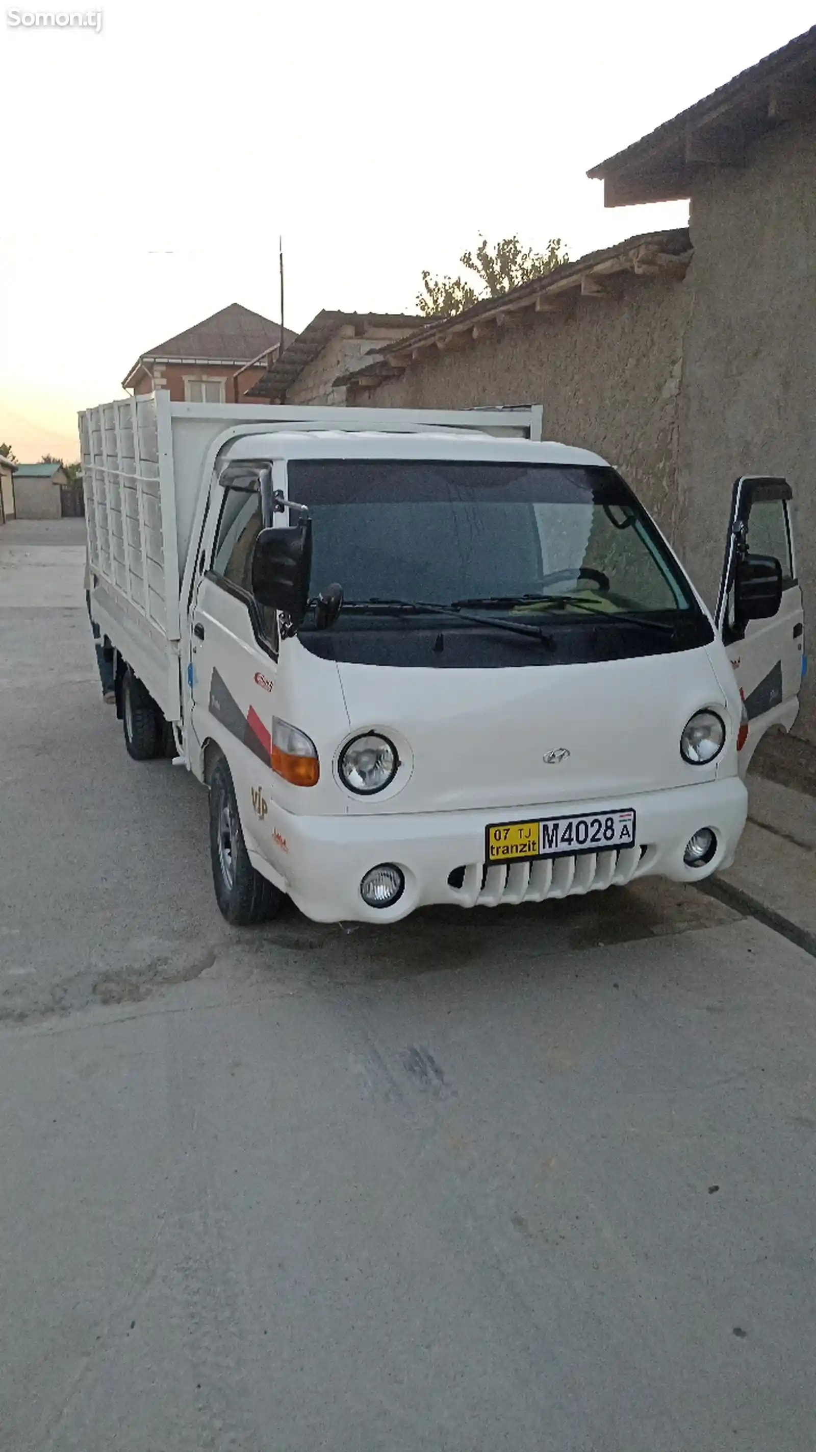 Бортовой грузовик Hyundai Porter 1, 2001-1