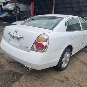 Nissan Altima, 2004