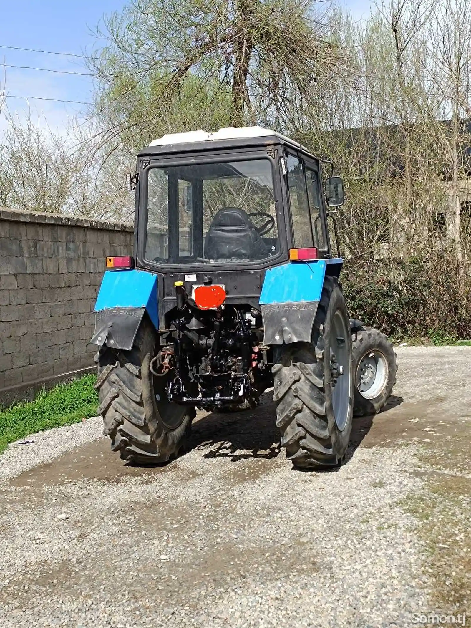 Трактор 1025-6