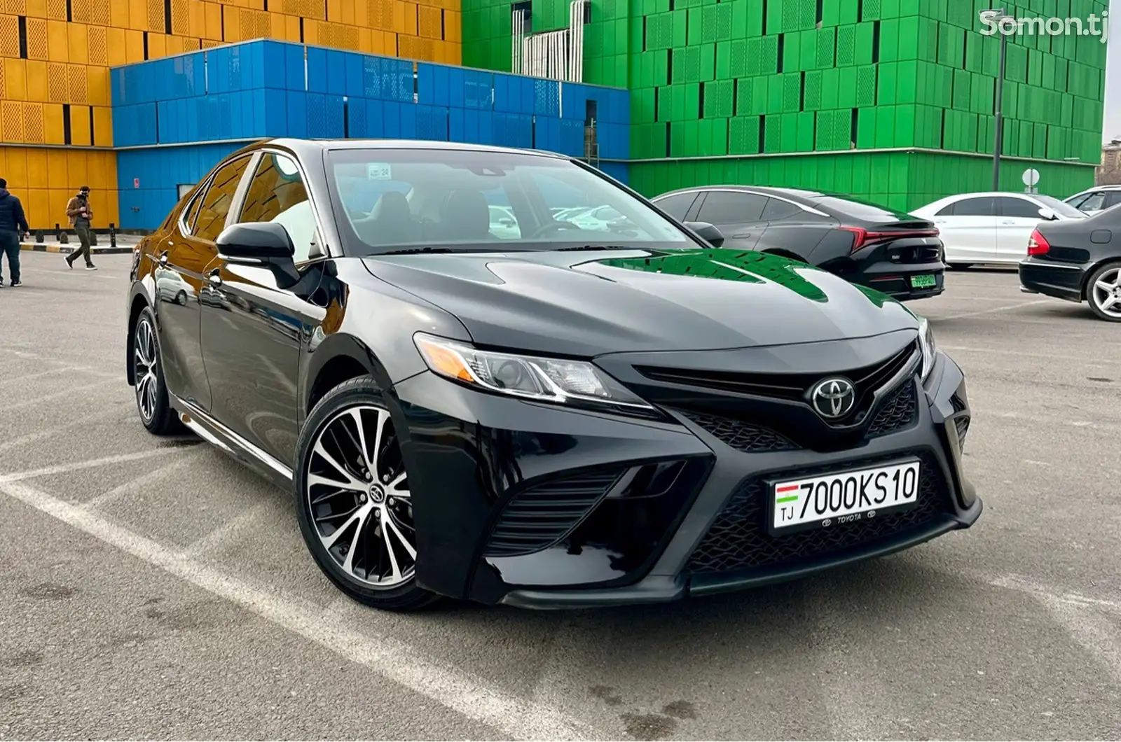 Toyota Camry, 2018-1