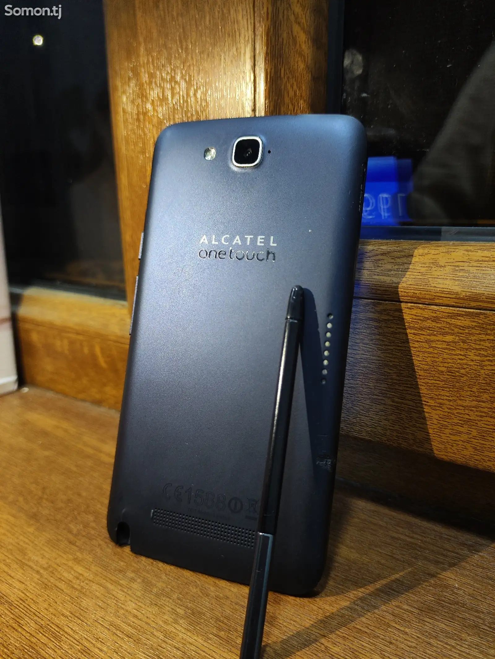 Смартфон Alcatel One Touch HERO 8020X-1