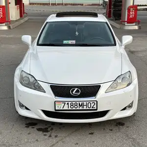 Lexus IS series, 2008