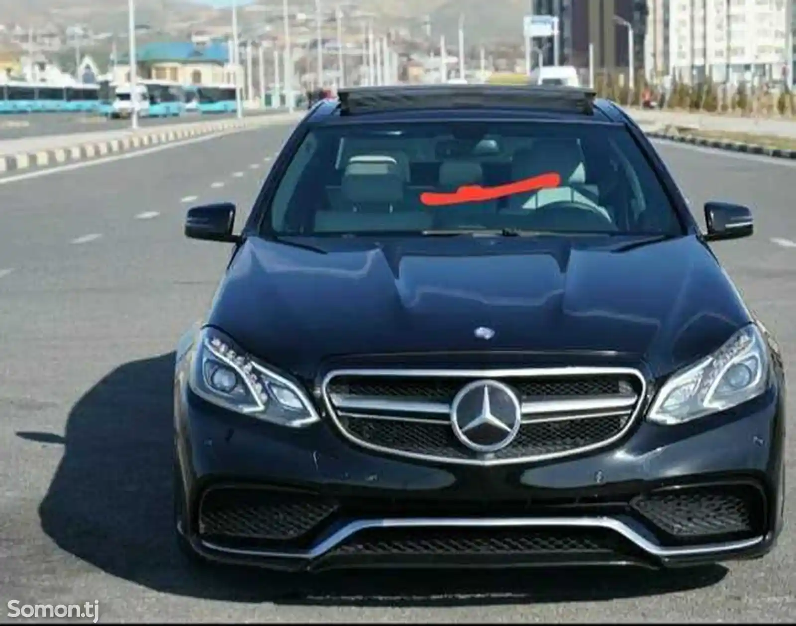 Лобовое стекло на Mercedes-Benz W212