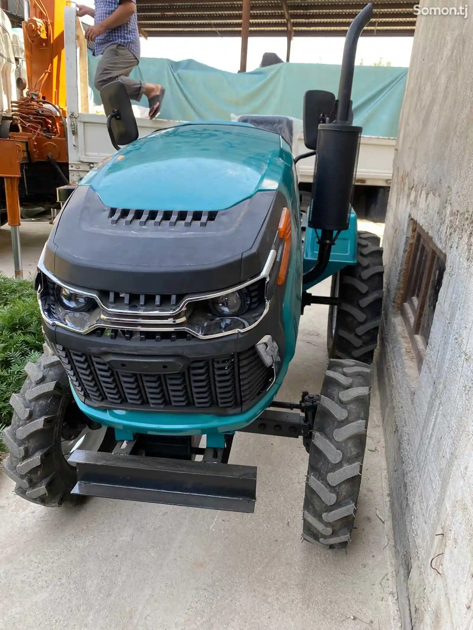 Трактор мини-1