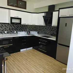 2-комн. квартира, 5 этаж, 120м², И.Сомони