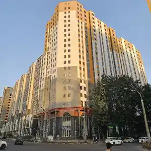 3-комн. квартира, 17 этаж, 152 м², И.Сомонй