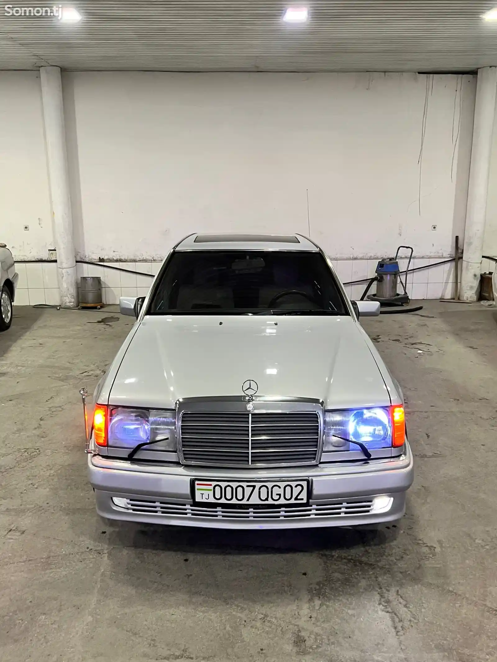 Mercedes-Benz W124, 1987-1