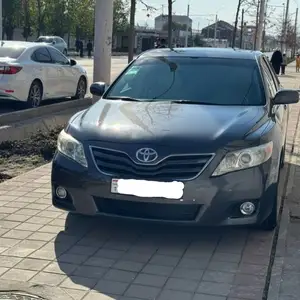 Toyota Camry, 2010