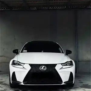 Lexus IS series, 2016