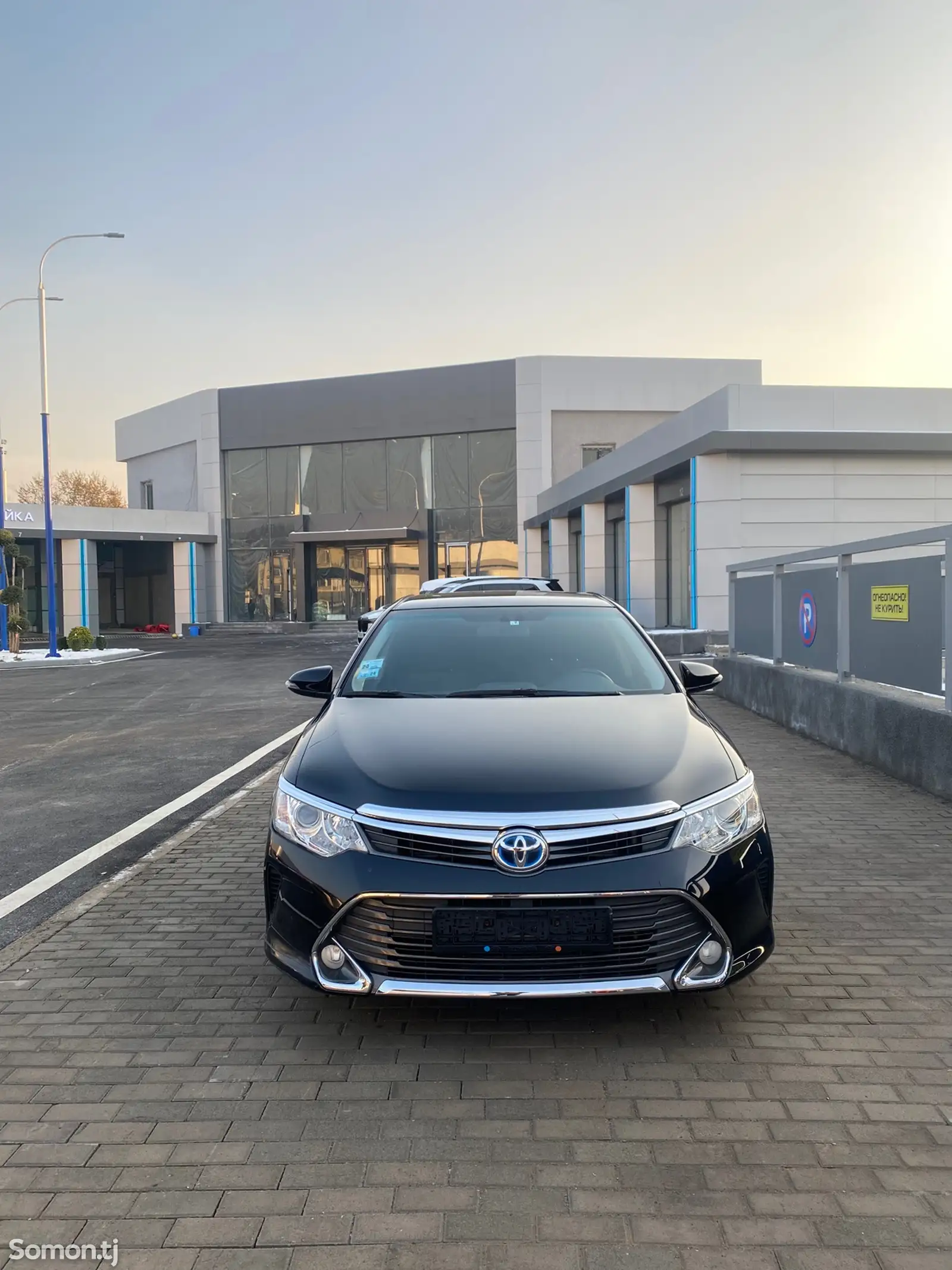 Toyota Camry, 2015-1