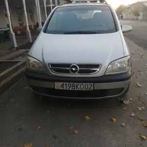 Opel Zafira, 2001