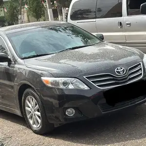 Toyota Camry, 2011