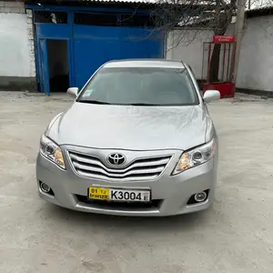 Toyota Camry, 2010