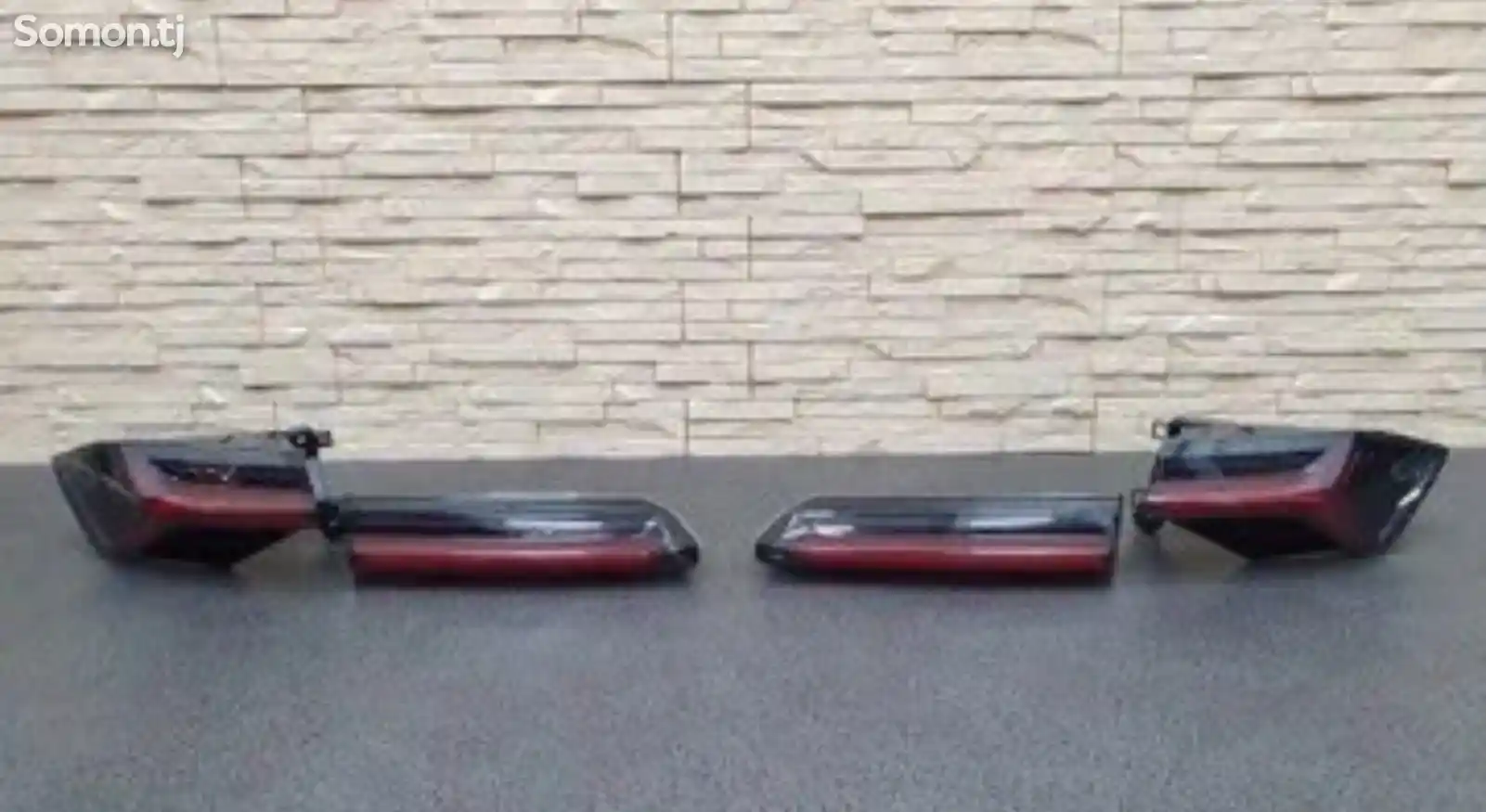 Фонарь задний от Lamborghini Urus-1