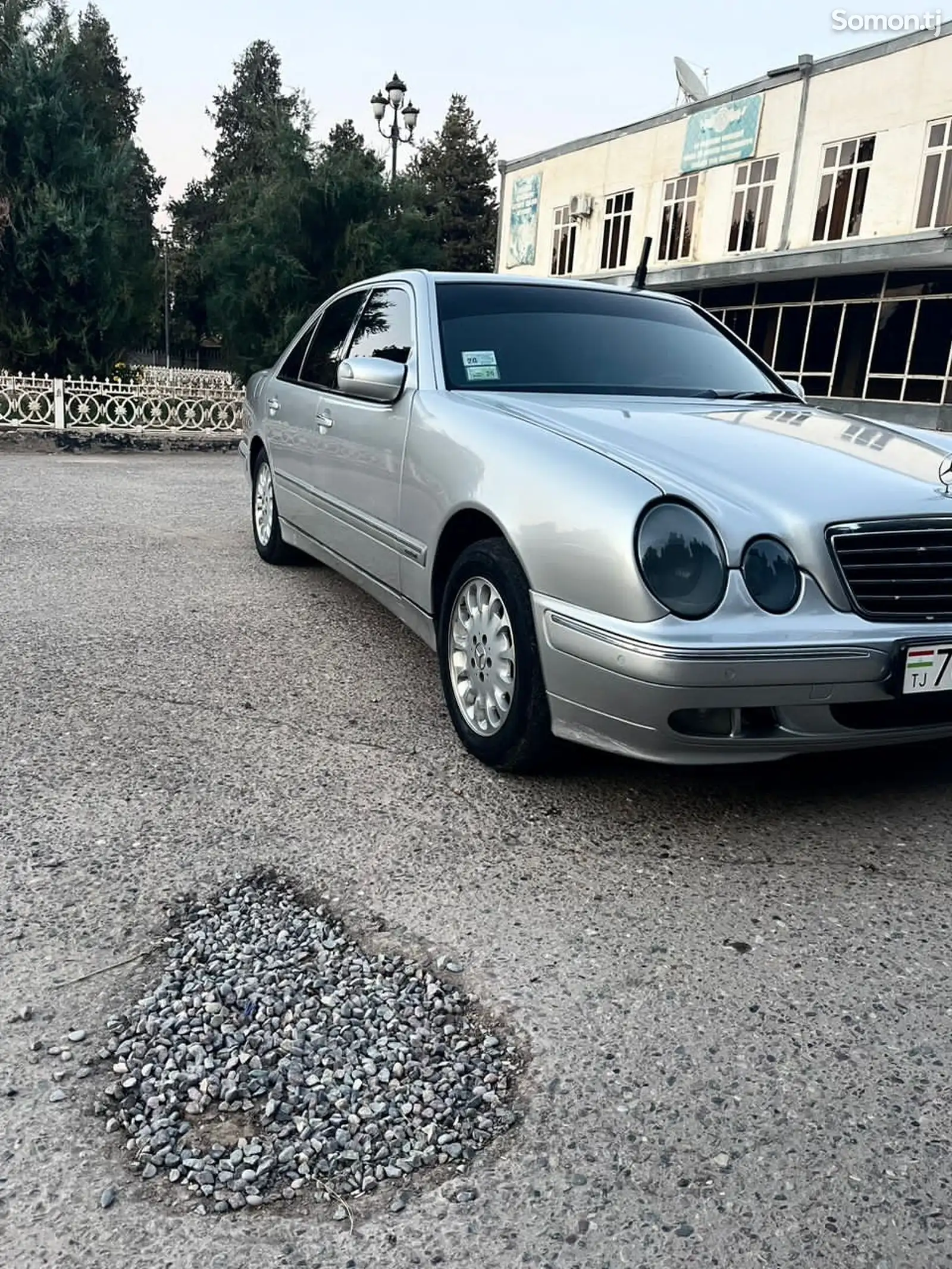 Mercedes-Benz E class, 2000-1