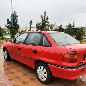 Opel Astra F, 1992