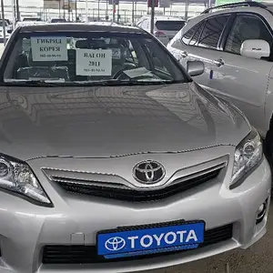 Toyota Camry, 2011