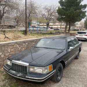 Lincoln Town Car, 1994