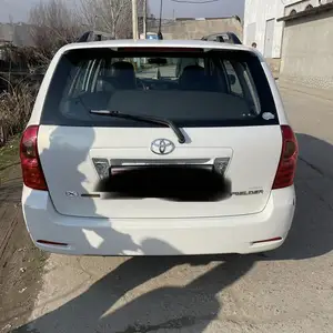 Toyota Fielder, 2006