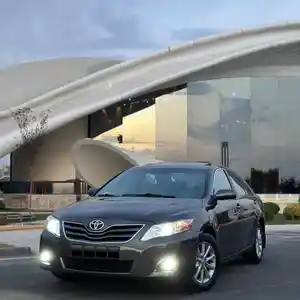 Toyota Camry, 2011