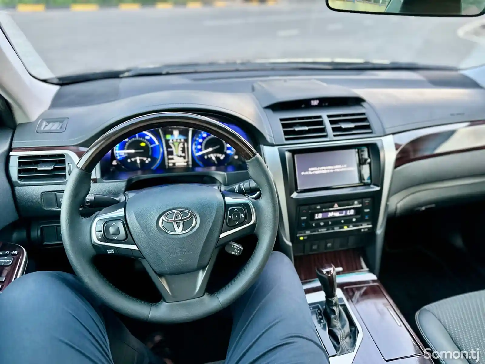 Toyota Camry, 2017-11