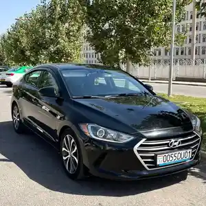 Hyundai Elantra, 2018