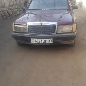 Mercedes-Benz W201, 1985