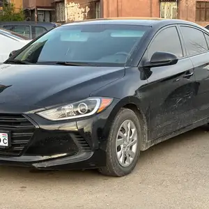 Hyundai Elantra, 2018