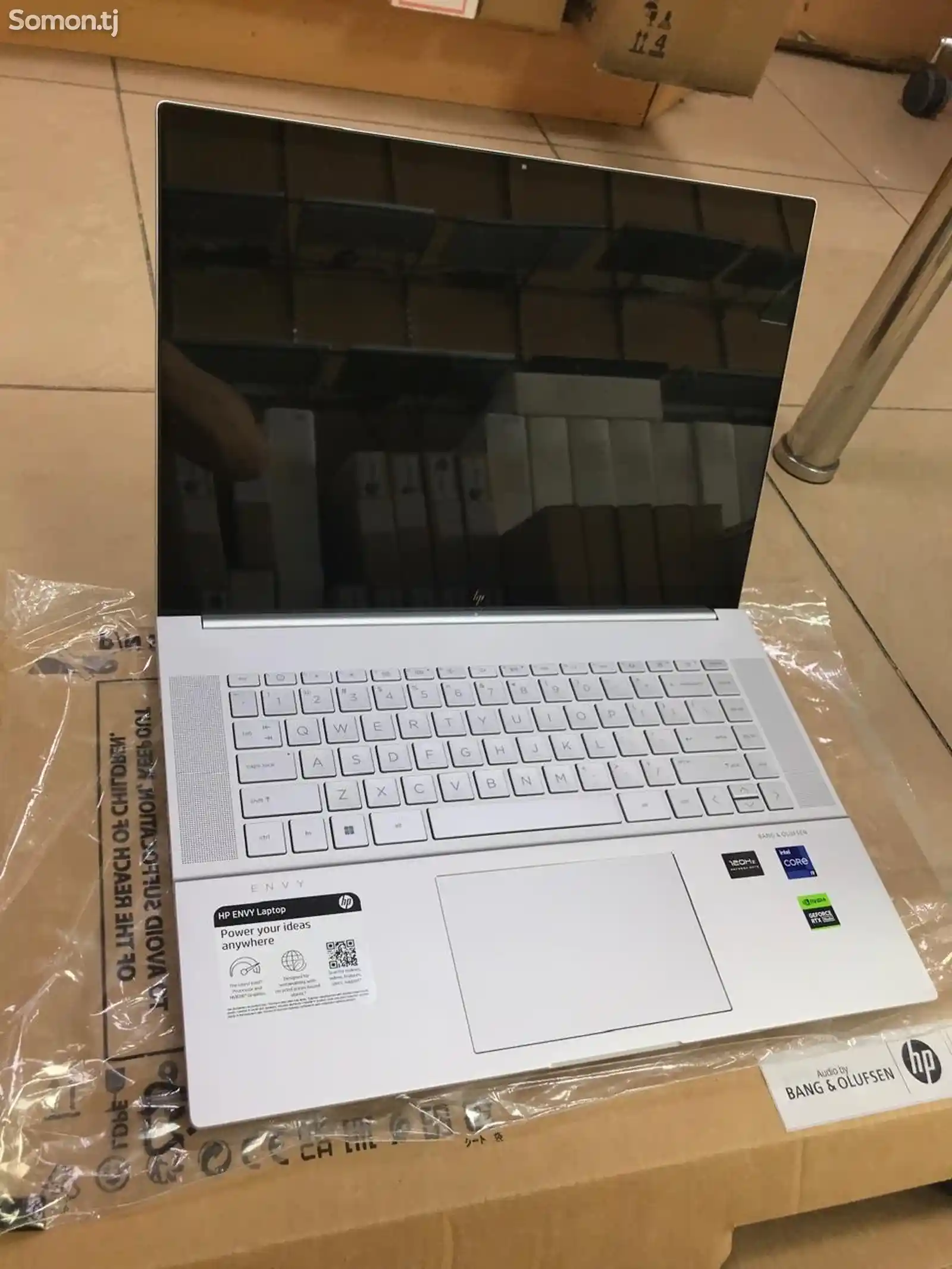 Ноутбук HP ENVY 16-1